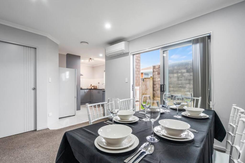 Airport & City At Your Doorstep! The Central Charm Auckland Eksteriør billede